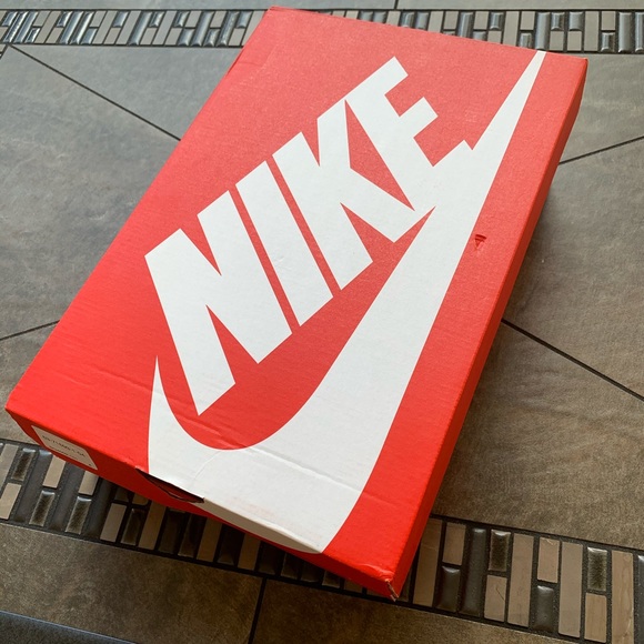 nike react presto (gs) • BRAND NEW • NEVER WORN - Picture 14 of 15